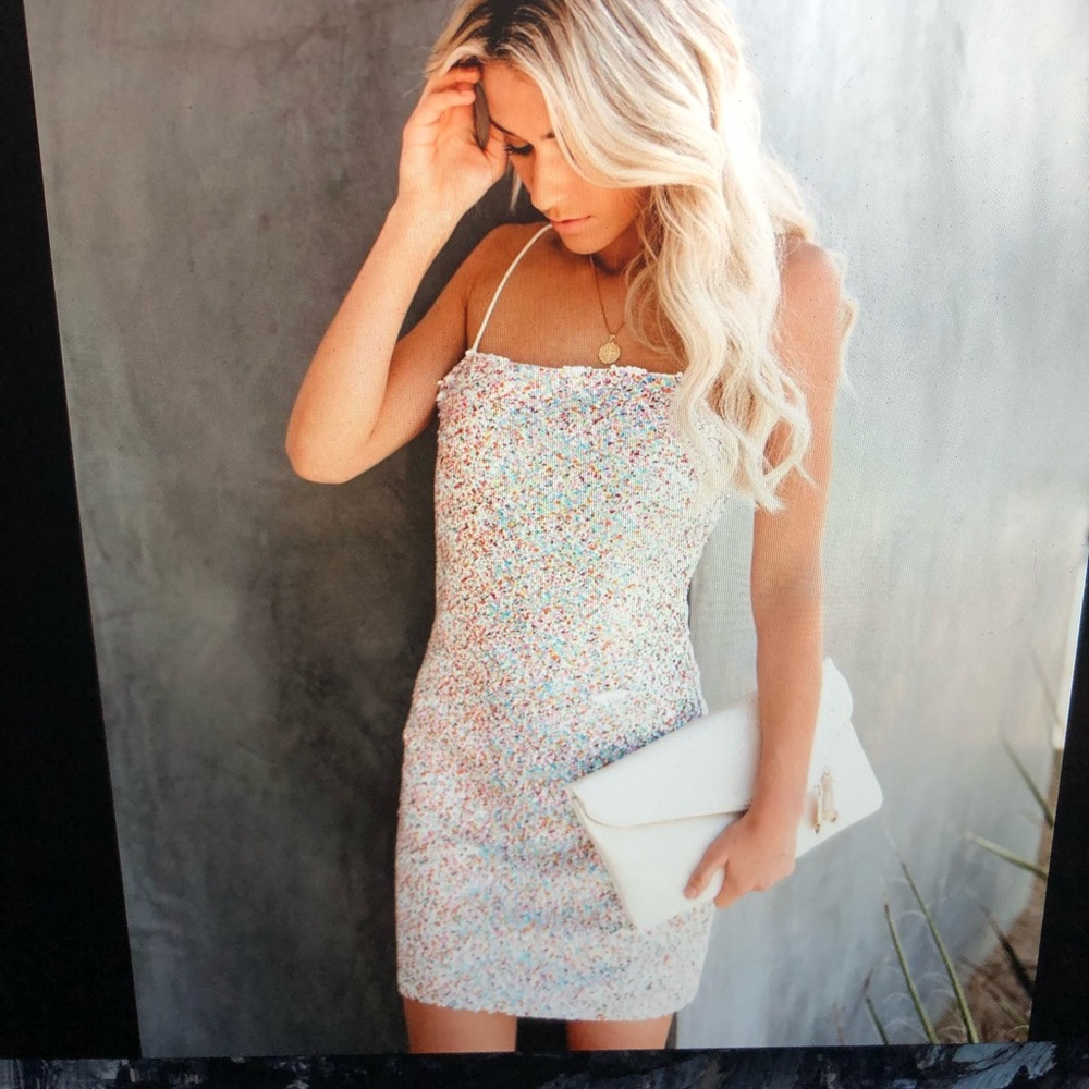 ✨VICI DOLLS✨ NWT Confetti Sequin Dress